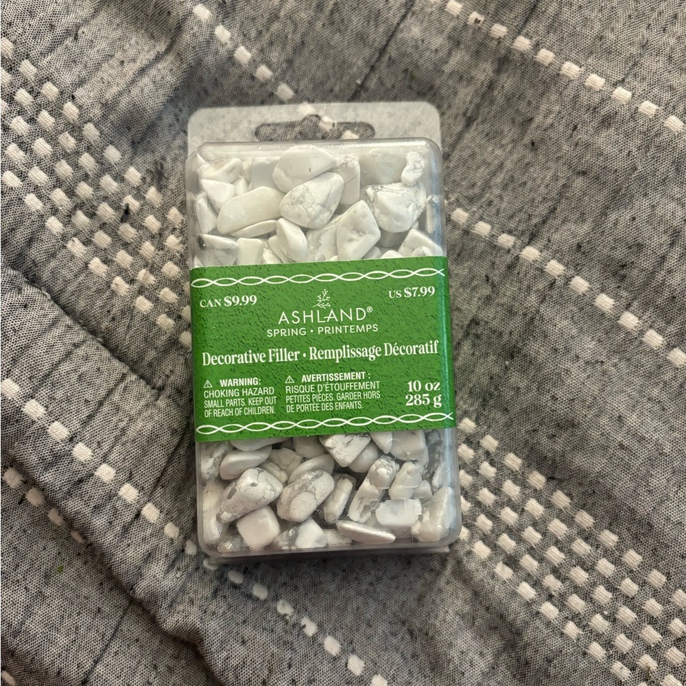 Decorative filler rocks